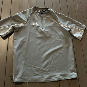 Under Armour Nylon Pullover- Size M